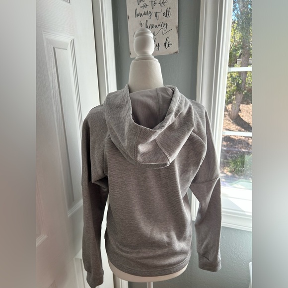 NWOT Adidas climawarm women’s gray hoodie size small - Picture 5 of 12